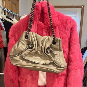 Elegant Beige Chain Strap Handbag